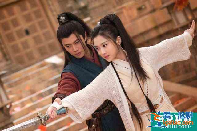 《暮白首》中的那嵐岳和林敬，性格反差大，但任嘉倫演的很好？