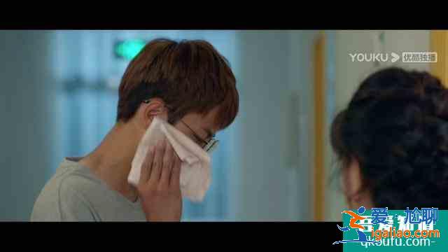 《非處方青春》袁雨萱顏值吸睛，上演校園萬人迷女神！卻苦戀男主？