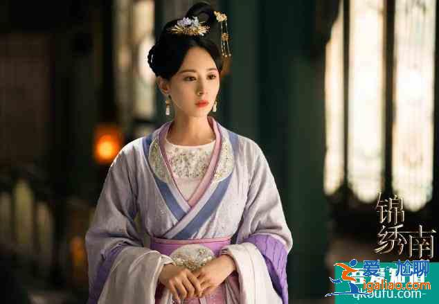 《錦繡南歌》熱播，李沁卻坦言不敢再和秦昊合作？和伊能靜有關？？