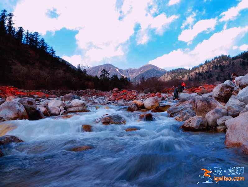 海螺溝最佳旅游季節(jié)，什么時(shí)候去海螺溝旅游最好？