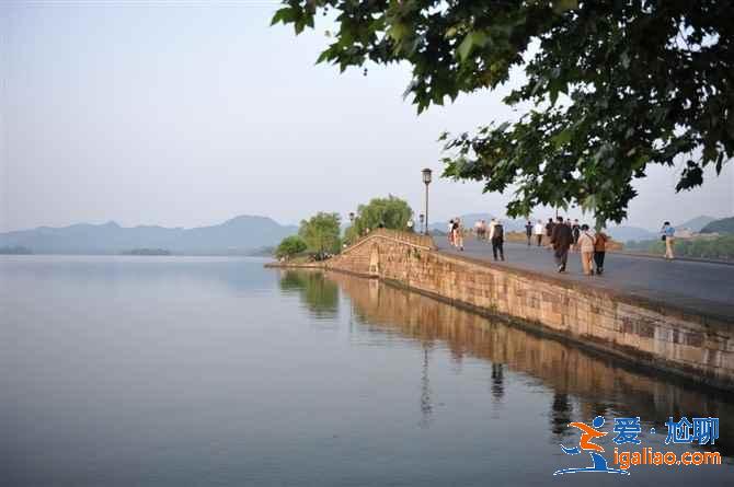 情侶能去西湖斷橋嗎，斷橋適合情侶去玩嗎？