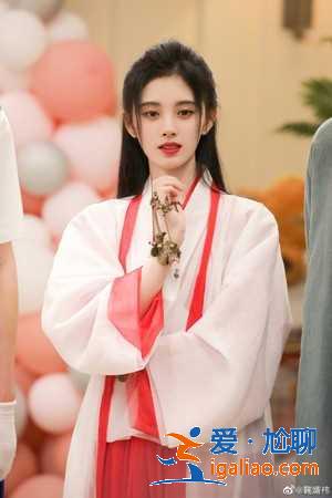 《還珠格格》4度翻拍網爆楊超越演小燕子 改劇名加女女情節？