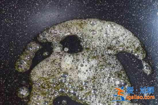 白砂糖怎么熬糖水？