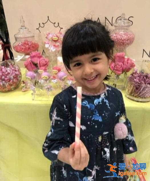 梁詠琪女兒長大了，混血基因越來越強(qiáng)大，網(wǎng)友說顏值最高的星二代