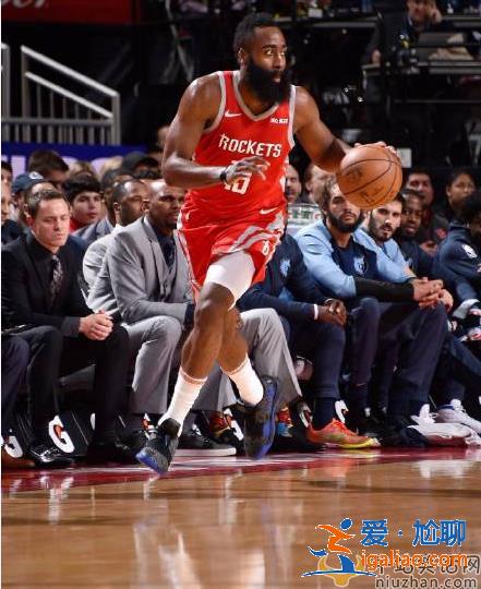 哈登57分超越科比 球迷:老詹見(jiàn)了都要背手的男人,就是這么牛逼! 哈登57分超越科比 球迷:老詹見(jiàn)了都要背手的男人,就是這么牛逼!