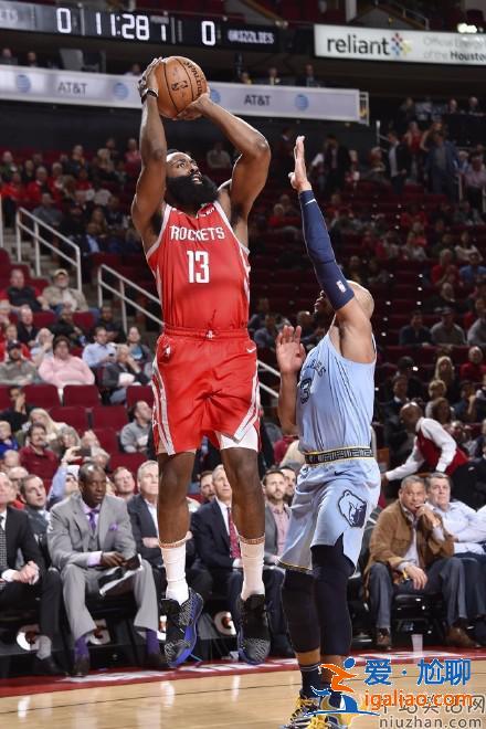 哈登57分超越科比 球迷:老詹見(jiàn)了都要背手的男人,就是這么牛逼! 哈登57分超越科比 球迷:老詹見(jiàn)了都要背手的男人,就是這么牛逼!