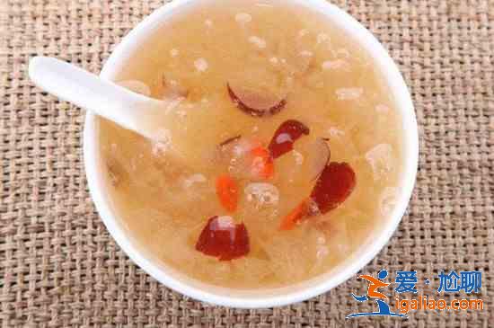 銀耳燉紅棗的做法? 銀耳燉紅棗的做法?