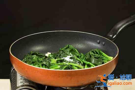 菠菜怎么做好吃？