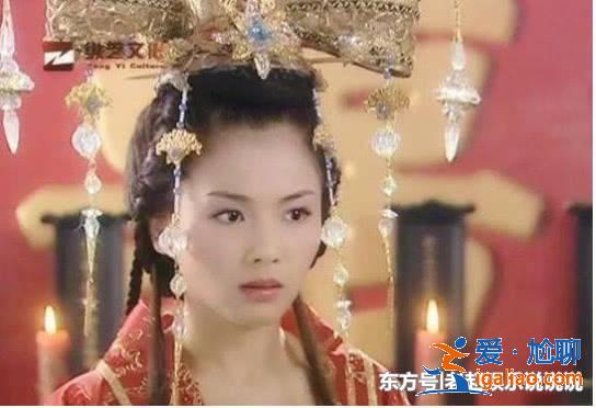 女明星戴珠子誰最美？楊紫真心美，楊冪有靈氣，劉濤像頂吊燈