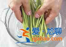 香干炒芹菜怎么做?? 香干炒芹菜怎么做??