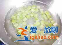 萵筍炒雞胗怎么做?? 萵筍炒雞胗怎么做??