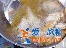 香辣萵筍翅怎么做？？