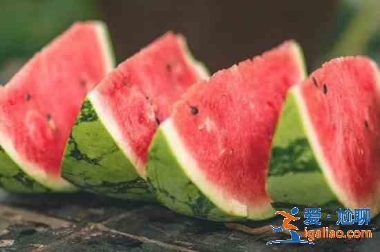 蜂蜜不能和什么水果一起吃? 蜂蜜不能和什么水果一起吃?