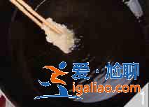 鍋巴臘肉怎么做？？