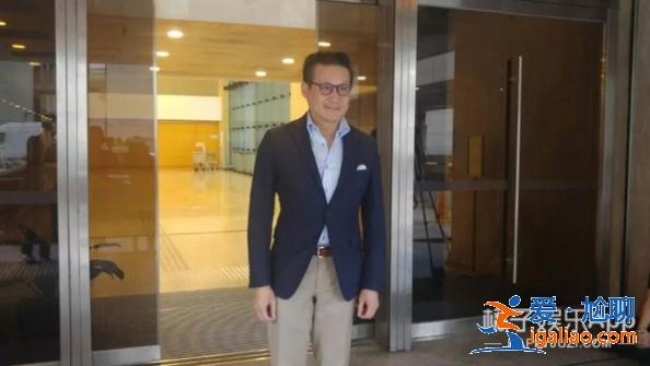 相差40歲的爺孫戀8個月就結束？還出軌200億身家富豪？