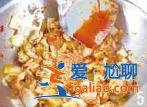 辣白菜炒肥腸怎么做?? 辣白菜炒肥腸怎么做??