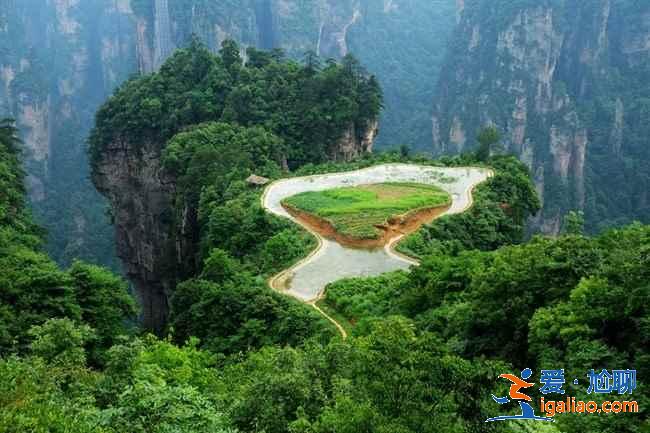 張家界到鳳凰古城怎么走，從張家界到鳳凰古城多遠？