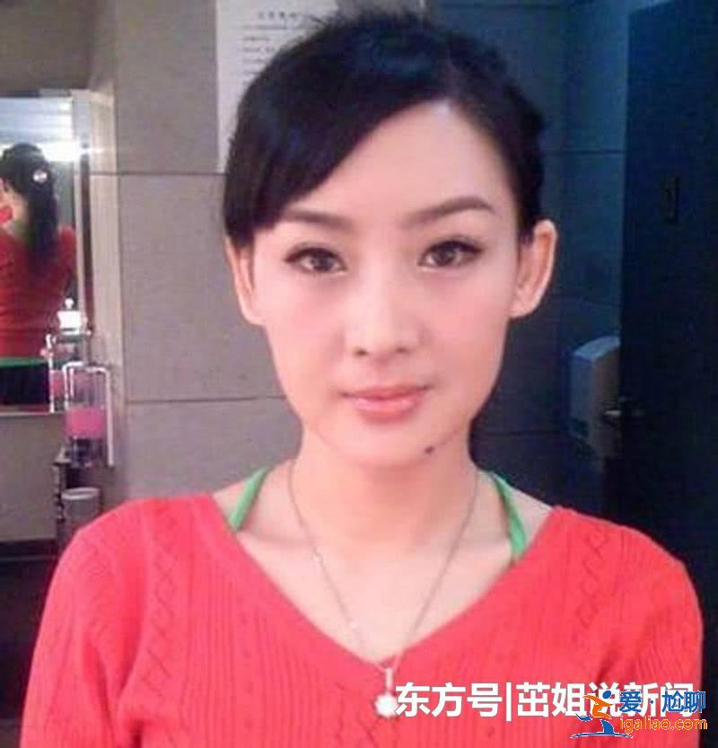 同是單親媽媽，張柏芝看淡了，買紅妹變老了，她47歲越活越年輕