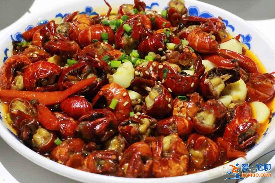長沙美食小吃有哪些，長沙必吃小吃推薦，長沙特色當地小吃攻略？