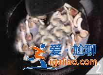 鵪鶉蛋燴雞菇怎么做？？