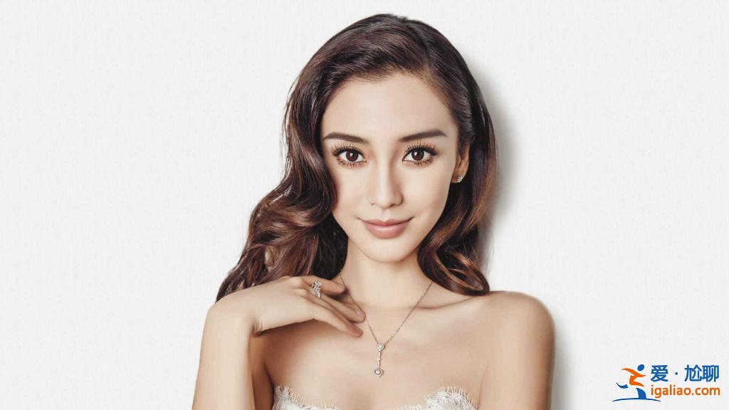 Angelababy凌晨發文,慶祝小海綿兩歲生日,母性光輝閃耀 Angelababy凌晨發文,慶祝小海綿兩歲生日,母性光輝閃耀