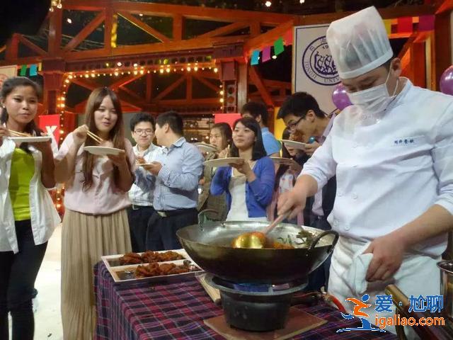 劉歡在芒果節目中吐槽芒果臺被贊耿直,論耿直這些明星不輸給劉歡 劉歡在芒果節目中吐槽芒果臺被贊耿直,論耿直這些明星不輸給劉歡