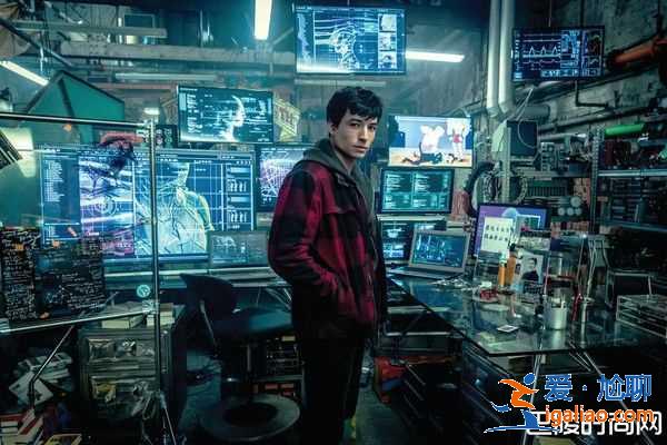 DC《閃電俠》獨(dú)立電影延期 要先拍《神奇動(dòng)物》第3集？