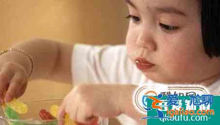 小孩子零食吃多了的害處？