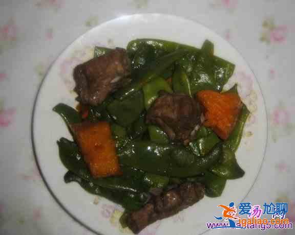 南瓜豆角燉排骨的做法？