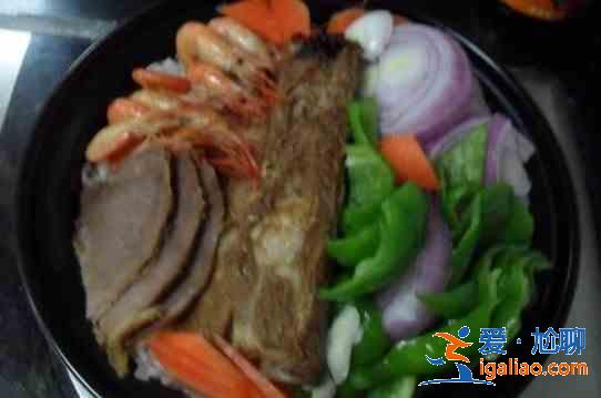 排骨塔吉鍋煲仔飯的做法? 排骨塔吉鍋煲仔飯的做法?