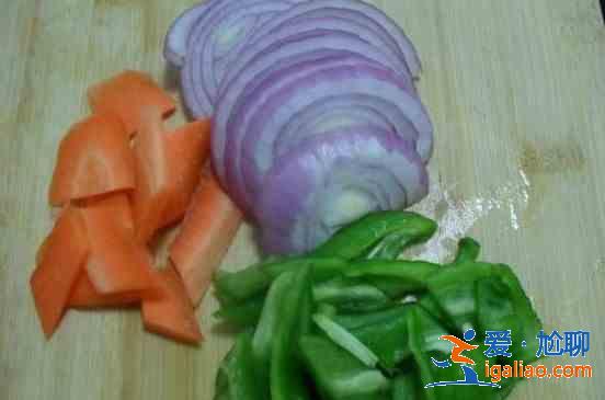 排骨塔吉鍋煲仔飯的做法? 排骨塔吉鍋煲仔飯的做法?