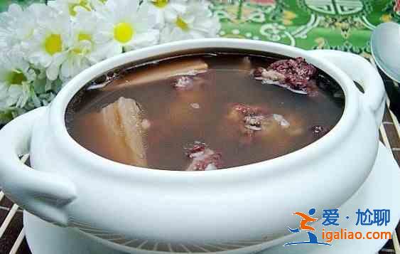 蓮藕紅棗黑豆排骨湯的做法？