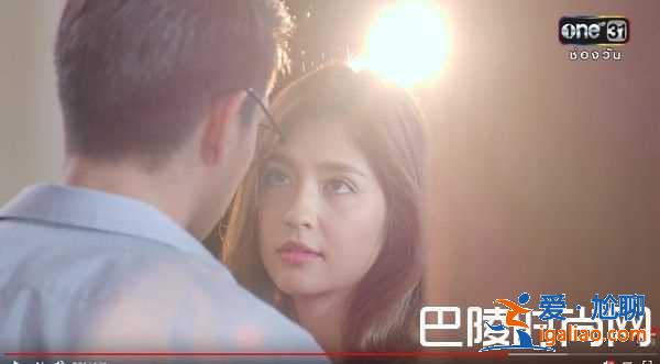 泰版《犀利人妻》小三撫摸姐夫 渣男被粉絲罵? 泰版《犀利人妻》小三撫摸姐夫 渣男被粉絲罵?