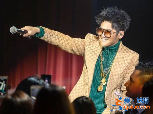 曹格辟謠老婆懷三胎，網(wǎng)友直指吳速玲炒作，故意曬照誤導(dǎo)人