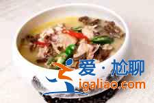 小雞燉蘑菇的做法？