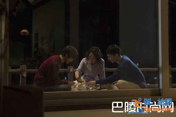 《換季期》好看嗎？媽媽崩潰兒子是同性戀？