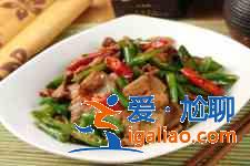 尖椒炒肉的做法？
