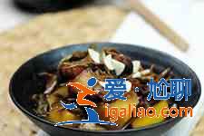 豆角燉肉的做法？