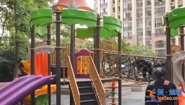 女童玩滑梯摔倒送醫不治 警方通報事件是這樣的!? 女童玩滑梯摔倒送醫不治 警方通報事件是這樣的!?