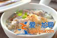 酸菜白肉的做法？