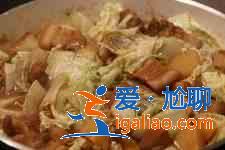 白菜燉肉的做法大全？