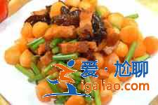 土豆紅燒肉的做法? 土豆紅燒肉的做法?