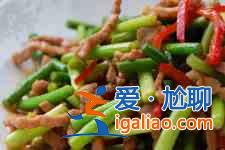 蒜苔炒肉的做法？