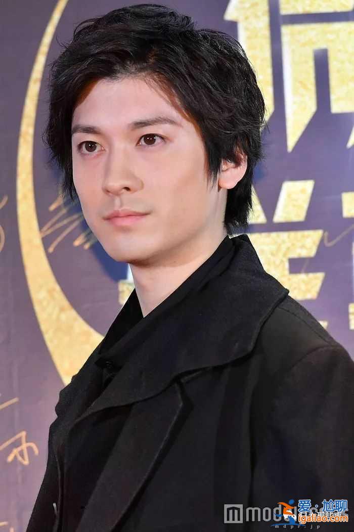 微博群英會在日本盛大舉行 中日明星紅毯爭奇斗艷