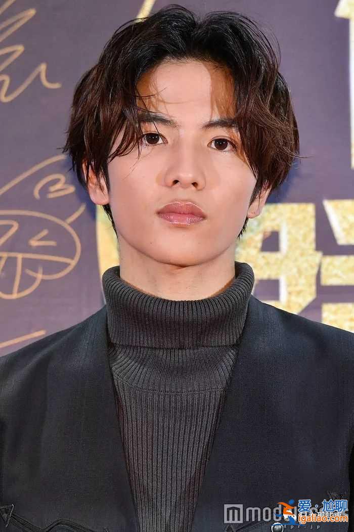 微博群英會在日本盛大舉行 中日明星紅毯爭奇斗艷