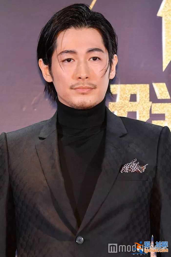 微博群英會在日本盛大舉行 中日明星紅毯爭奇斗艷