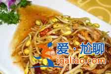綠豆芽炒肉的做法？