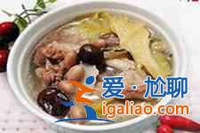 雞爪煲湯？