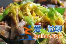 黃花菜炒肉的做法？