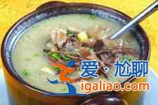 茶樹菇煲雞湯？